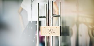 Dozens closes as it switches to B2B model
