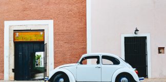 Swiss-Re-teams-up-with-auto-insurtech-jooycar-mexico