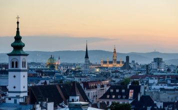 Austrian-startup-vienna-hi.health-raises-$1m-funding-for-health-insurance-intermediary-services