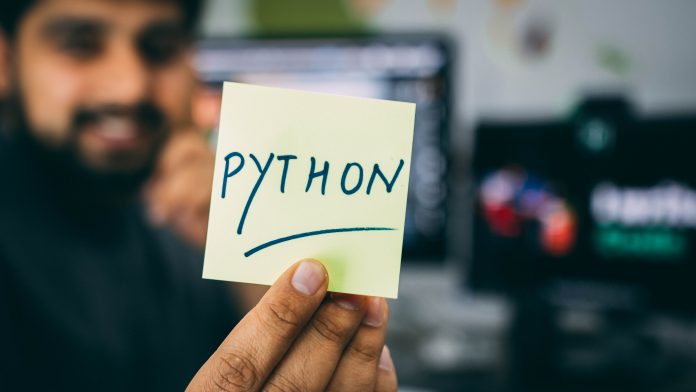 Why-python-is-the-best-progamming-language-for-forward-thinking-insurers