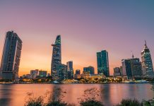chubb-joins-forces-with-techcombank-for-insurance-solutions-in-vietnam