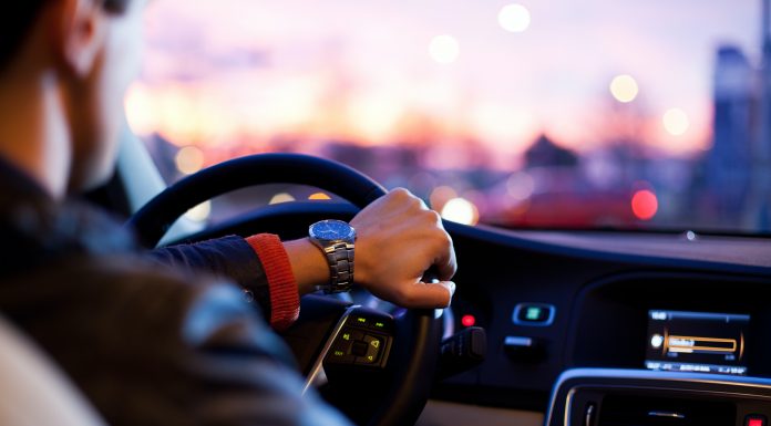luminar-joins-forces-with-swiss-re-to-imrpove-driver-safety