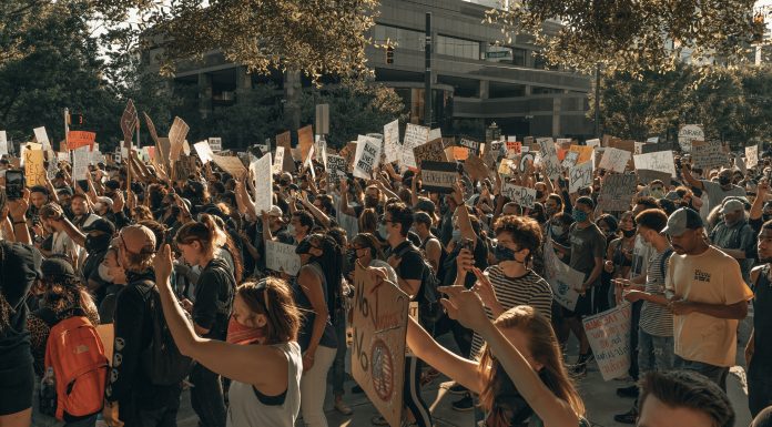 rise-in-civil-unrest-increases-need-for-specialist-insurance-allianz-says