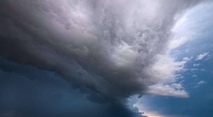 How can automation and AI help P&C carriers serve customers better in severe weather? how-can-automation-and-AI-help-P&C-carriers-serve-customers-in-severe-weather-adverse-weather