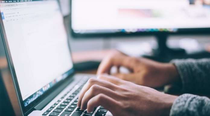 how-ai-is-bolstering-compliance-in-financial-content-creation