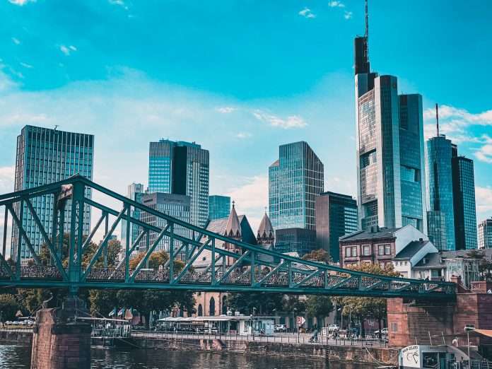 Frankfurt-based firm Deutsche Börse is inching towards closing its €3.9bn takeover of the Danish investment management software company SimCorp.
