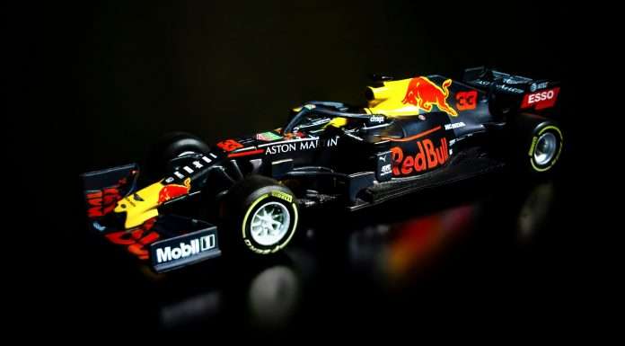 From iconic liveries to memorable, yet farcical characters, Formula One has a rich, colourful, and yet troubled past with sponsors. With global brands such as Marlboro, Vodafone, and Petronas weaving their way into the annuls of the sport’s history, it is no surprise that many FinTechs have tried to do so too. Renowned names, in the form of Visa and Cash App, being the latest, as they penned a controversial deal to rebrand Alpha Tauri under a new guise and moniker: Visa Cash App RB Formula One Team. Ahead of the 2024 season, FinTech Global investigates whether there is any correlation between performance on track – and success in the business world. 