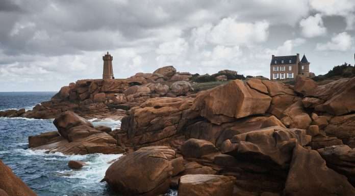 Rokstone, a leading specialty (re)insurance MGA and subsidiary of Aventum, has announced the appointment of Laurence Burrows as it enters the U.S. Excess Casualty division.