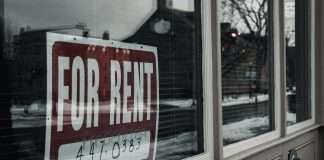 Macquarie launches rent-a-captive insurance solution to enhance client offerings Macquarie, a global financial services provider, has expanded its client offering with the launch of a rent-a-captive insurance solution for property and casualty-related risks.