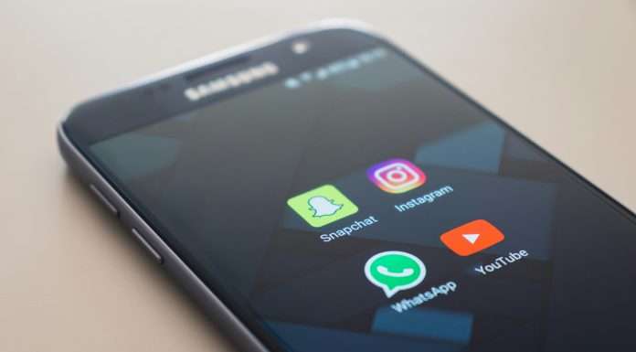 NatWest restricts staff from using WhatsApp and Messenger on company devices