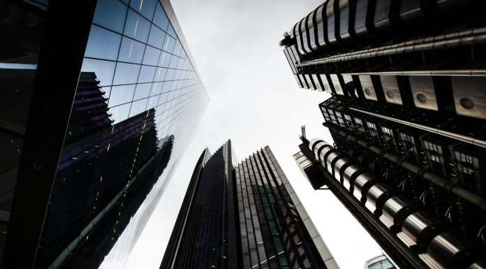 Lloyd’s of London, the global commercial insurance market, has announced that its CEO, John Neal, will step down in 2025 to take up a new role at Aon.