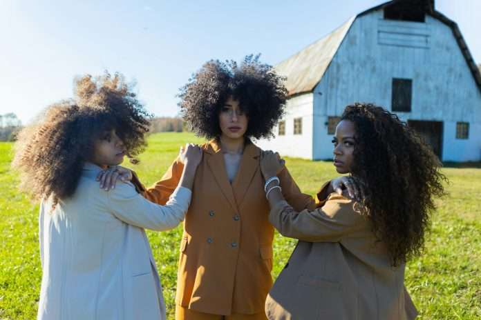 Women in the UK are on the cusp of a financial revolution. By the end of this year, projections suggest they’ll control 60% of the nation’s wealth—a seismic shift driven by inheritance and entrepreneurship. Beneath this milestone, women are still sidelined when it comes to investing. The Financial Conduct Authority (FCA) reports that just 13% of women held a stocks and shares ISA in 2022, compared to 22% of men. So, as women’s wealth swells, are wealth firms doing enough to help them grow it? The evidence suggests they’ve barely scratched the surface. Women in the UK are on the cusp of a financial revolution. By the end of this year, projections suggest they’ll control 60% of the nation’s wealth—a seismic shift driven by inheritance and entrepreneurship. Beneath this milestone, women are still sidelined when it comes to investing. The Financial Conduct Authority (FCA) reports that just 13% of women held a stocks and shares ISA in 2022, compared to 22% of men. So, as women’s wealth swells, are wealth firms doing enough to help them grow it? The evidence suggests they’ve barely scratched the surface.