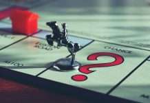 The rising importance of PEP screening in AML compliance PEP