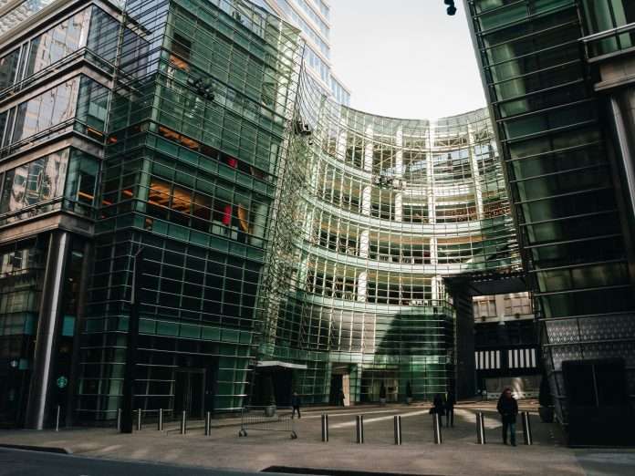 nick-night-JqpLEgs9FlI-unsplash Bloomberg unveils Screened Choice equity indices