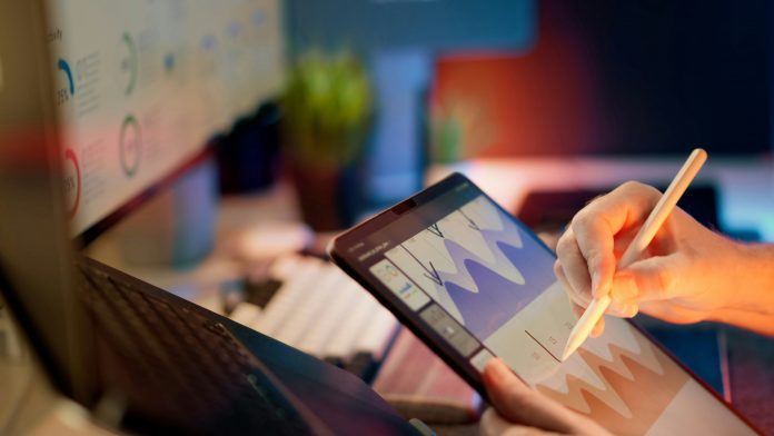 jakub-zerdzicki-5LkuVc2V7z4-unsplash AML