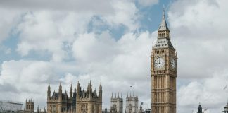 Lords committee warns on private credit risks to UK stability private markets