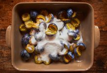 Plum FinTech partners with Qover to add worldwide travel protection London-based Plum FinTech, a consumer money management and savings app, has partnered with Qover, an embedded insurance and InsurTech provider, to introduce worldwide travel protection for its users as part of a broader push to become a more holistic financial platform.