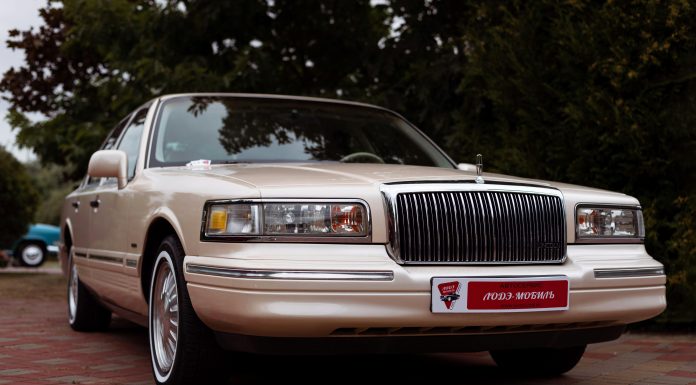 Kin, the direct-to-consumer digital home and auto insurance and finance provider, has launched auto insurance for its customers in Florida and Texas, enabling homeowners to bundle their policies for simplified management and cost savings.