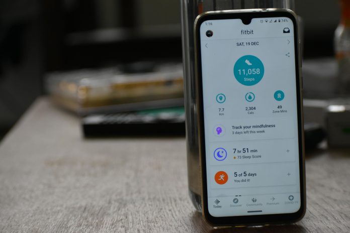 A digital health app’s life rarely ends with a dramatic failure. More often, it fades quietly into the background of a user’s phone, unopened, ignored, eventually forgotten. Like a gym membership bought with the best intentions in January, the promise is there, but the habit never quite forms. In digital health, downloads are easy. Commitment is not.