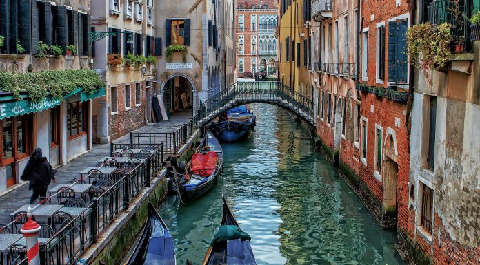 Monark secures $8.1m to expand retail private access