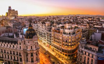 SymphonyAI helps Spanish bank transform sanctions screening SymphonyAI helps Spanish bank transform sanctions screening