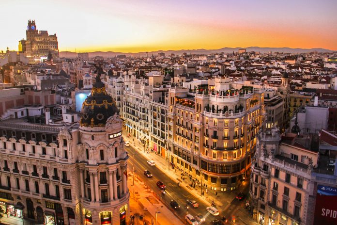 florian-wehde-WBGjg0DsO_g-unsplash (3) SymphonyAI helps Spanish bank transform sanctions screening