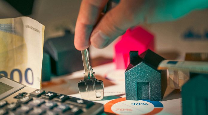Payr raises $2.1m seed to modernise UK rent payments