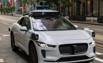 Roamly, an InsurTech focused on mobility insurance solutions, has launched a usage-based commercial insurance product for autonomous fleets that prices cover in real-time, and reduces costs when vehicles operate in autopilot mode, in partnership with Tesla.
