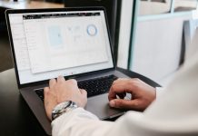 Gresham and FundGuard partner for portfolio data insight