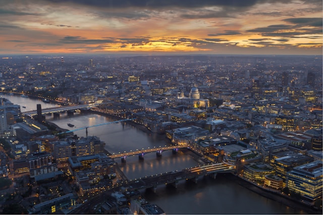 jaanus-jagomagi-Dymu1WiZVko-unsplash (10) One in three UK customers open to AI in insurance