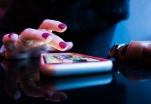 Adyen and Starling launch tap to pay for UK SMEs