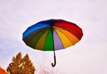 Single-tie insurance models erode consumer trust Single-tie life insurance distribution models are eroding consumer trust and reducing demand for protection products, according to London-based insurer LifeSearch.