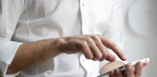 Four Swiss cantonal banks pick Avaloq for mobile overhaul