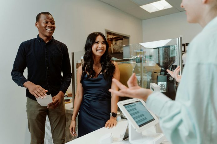 Insurance leaders have spent the past decade investing heavily in modernising pricing engines, underwriting models and digital distribution channels. Yet despite this sustained transformation effort, customer experience (CX) continues to fall short of rising expectations, according to Earnix.