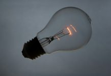 Why investment teams act too late on public information
