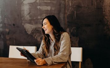 Why slow onboarding is costing private banks clients Why slow onboarding is costing private banks clients