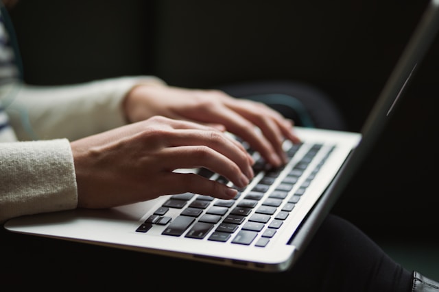 kaitlyn-baker-vZJdYl5JVXY-unsplash (3)