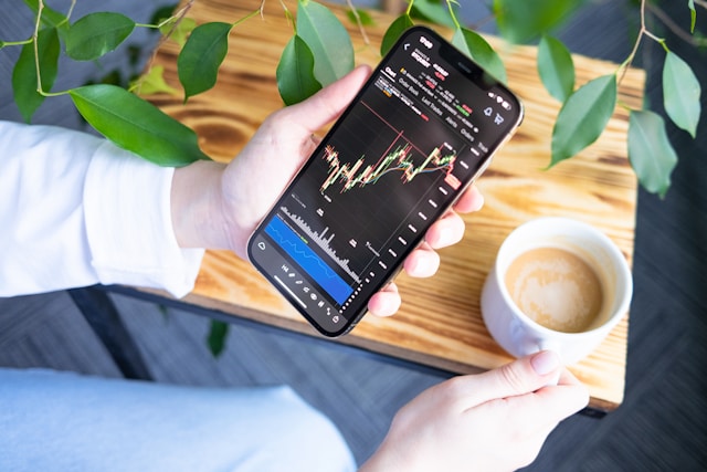 tabtrader-com-zzQdGf1cv18-unsplash LemFi gains FCA nod to acquire WealthTech firm Wealth8