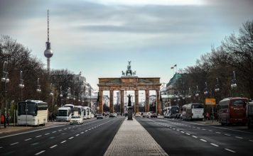 Why German private banks are rethinking WealthTech vendor selection Why German private banks are rethinking WealthTech vendor selection