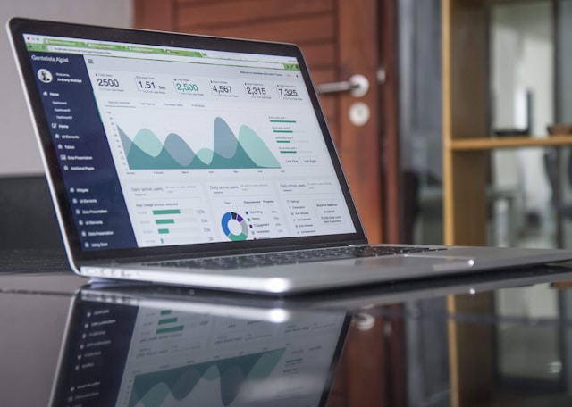carlos-muza-hpjSkU2UYSU-unsplash (25) April adds IRS tax data insights to wealth platform