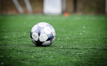 Leeds United announce multi-year etoro partnership