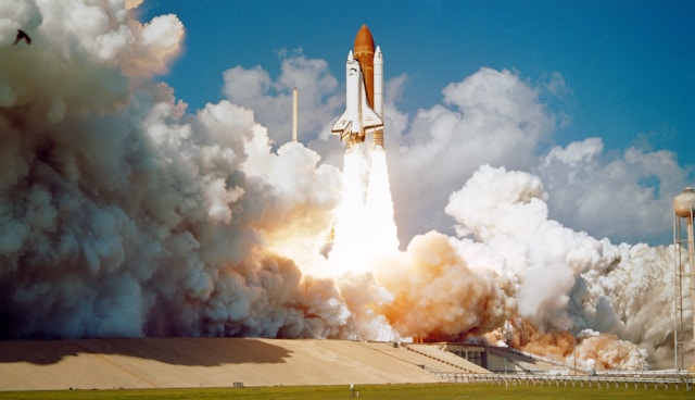 nasa-dCgbRAQmTQA-unsplash (1)