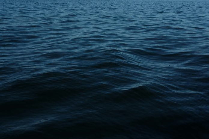 conor-sexton-hRemch0ZDwI-unsplash ocean