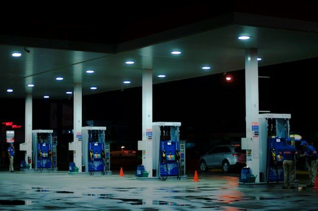 juan-fernandez-ZdzO5PgYObA-unsplash Piston raises $15m to scale cardless fuel payments